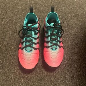 Women’s Nike Vapor Max Sneakers